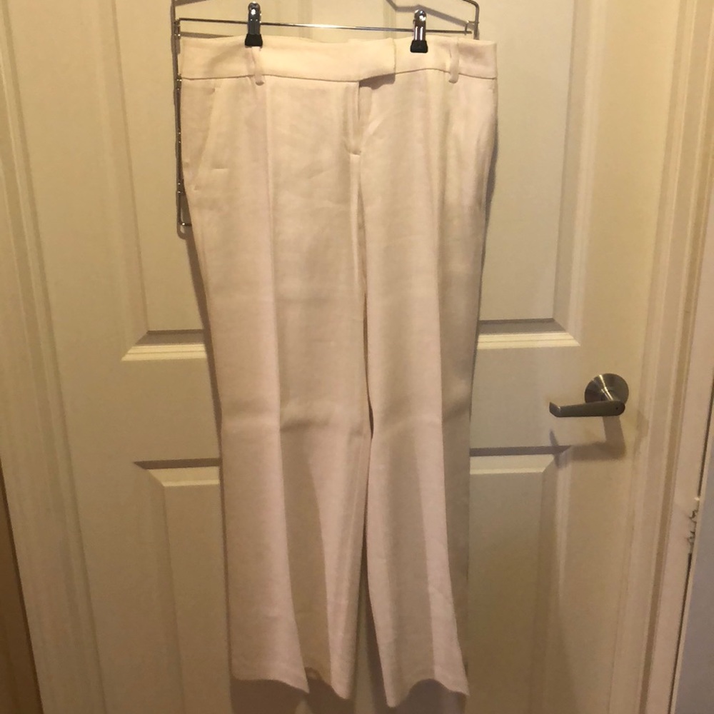 White linen mix pants. Size 12. Summer staple! 🙌